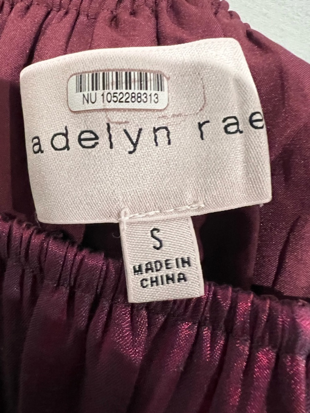 Adelyn Rae Metallic Burgundy Smocked Crop Top Puff Sleeve S - Picture 2 of 6
